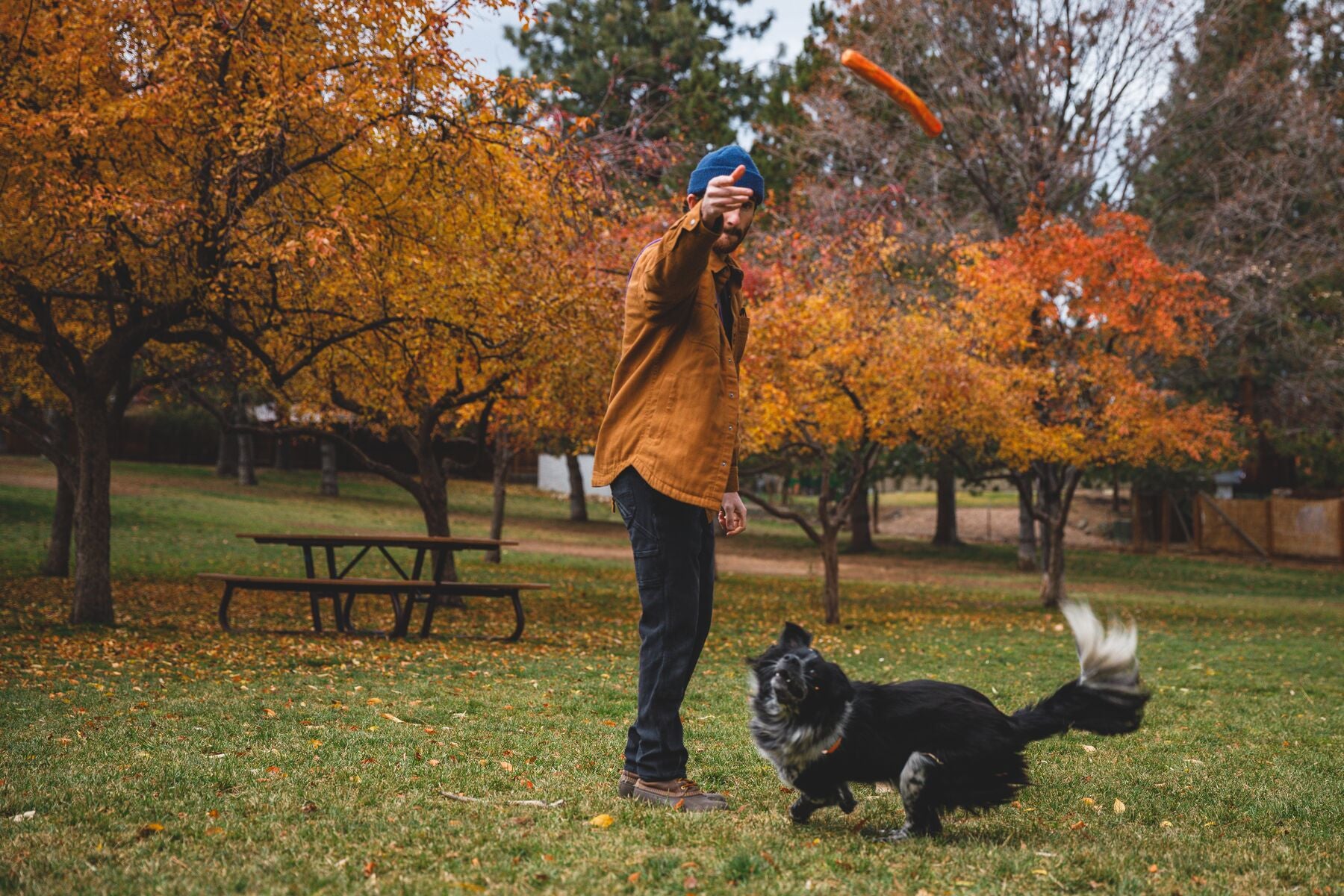 Ruffwear Gnawt-a-Stick™ Natural Rubber Floating Throw Dog Toy (Purple Orchid)