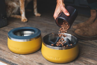 Ruffwear Basecamp™ Sound-Dampening Hard-Sided Dog Bowl (Cattail Tan)