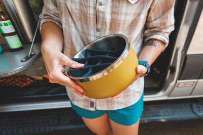 Ruffwear Basecamp™ Sound-Dampening Hard-Sided Dog Bowl (Cattail Tan)
